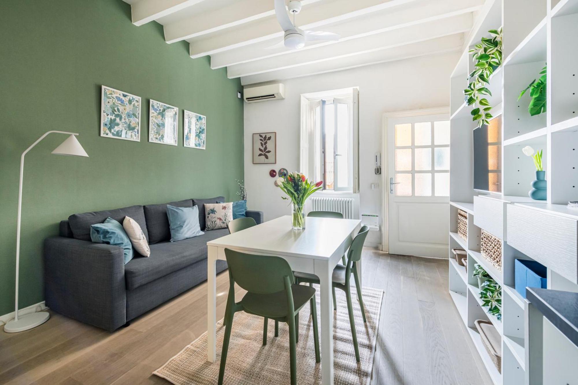 Lovely Apartment On The Navigli River By Easylife Милан Экстерьер фото