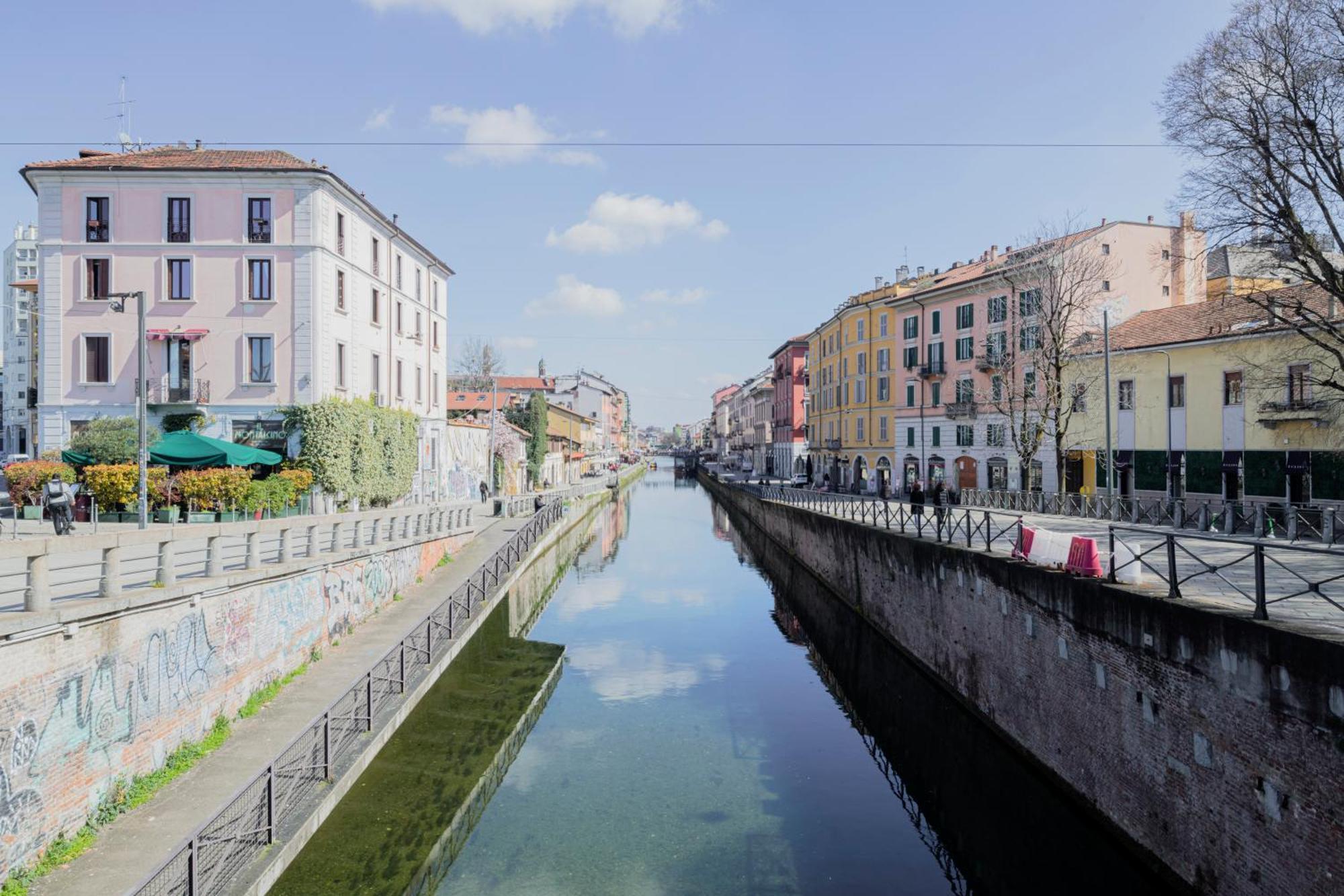 Lovely Apartment On The Navigli River By Easylife Милан Экстерьер фото